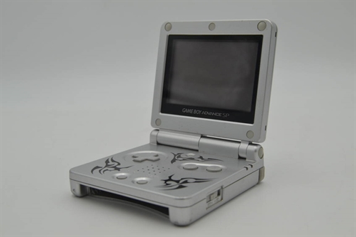 Gameboy Advance SP - Model AGS-001 - Tribal - SNR XEH17888955 (B Grade) (Genbrug)